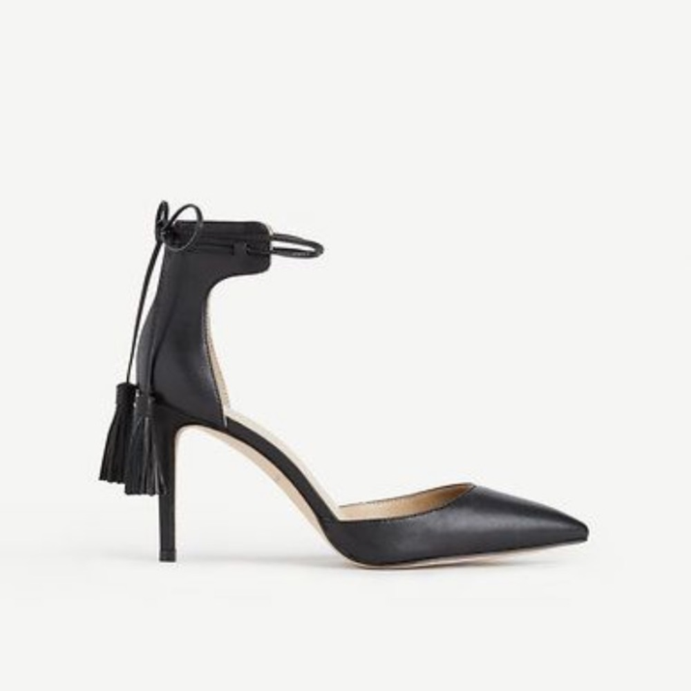 Ann Taylor • Elliot Tassel Pumps